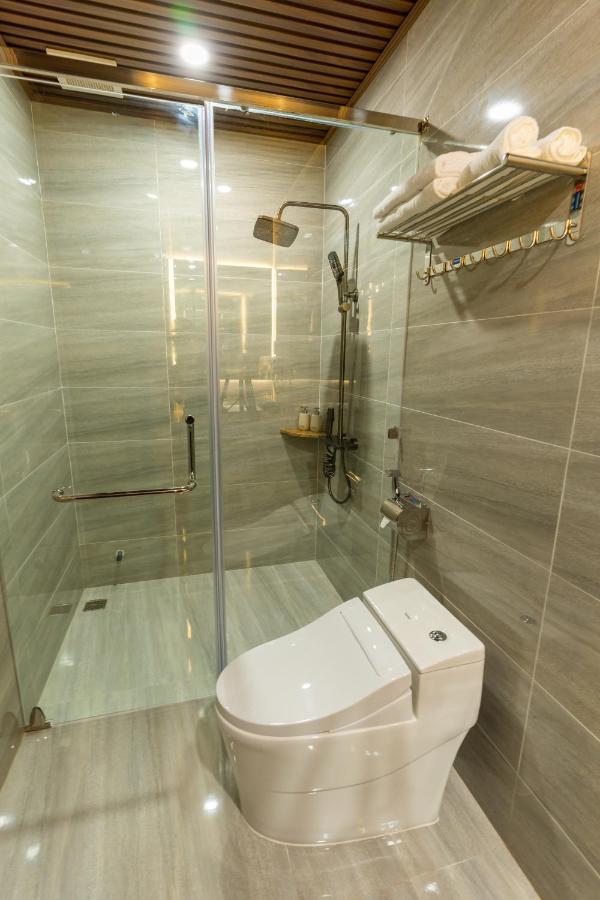 Cm Hotel & Apartment Hai Phong Buitenkant foto