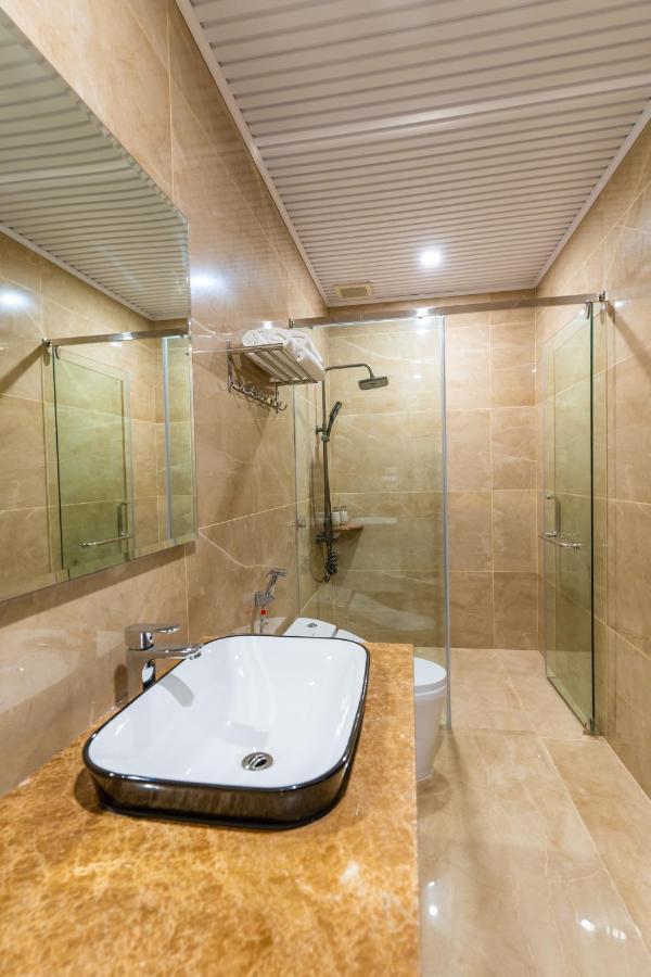 Cm Hotel & Apartment Hai Phong Buitenkant foto